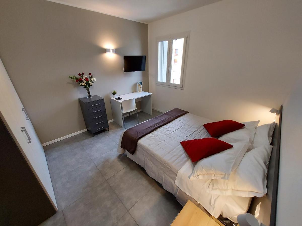 Residenza Delizia Camere & Appartamenti "Residenze Del Cuore" Verona Kültér fotó