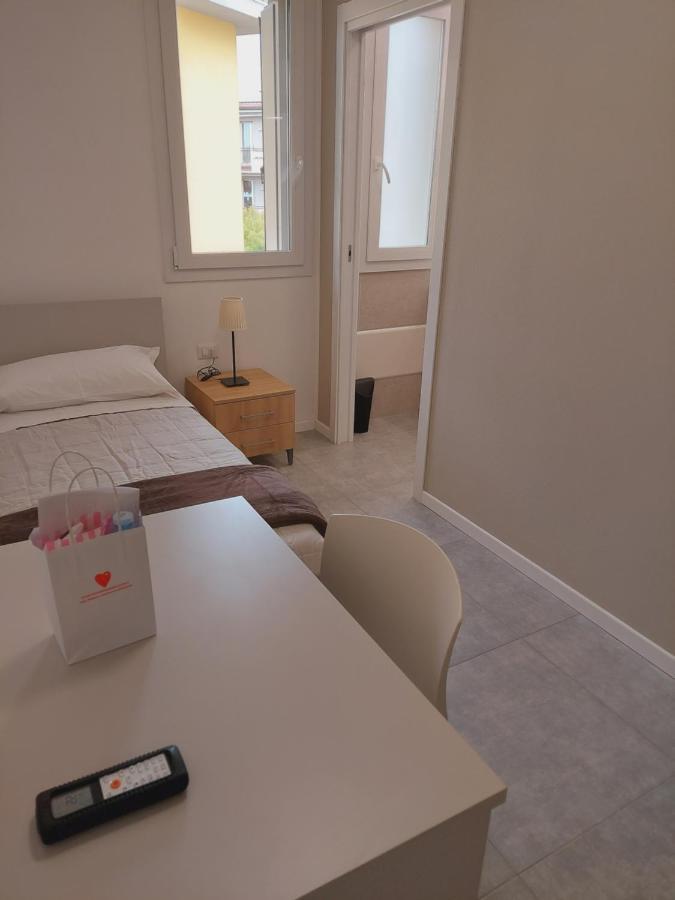 Residenza Delizia Camere & Appartamenti "Residenze Del Cuore" Verona Kültér fotó