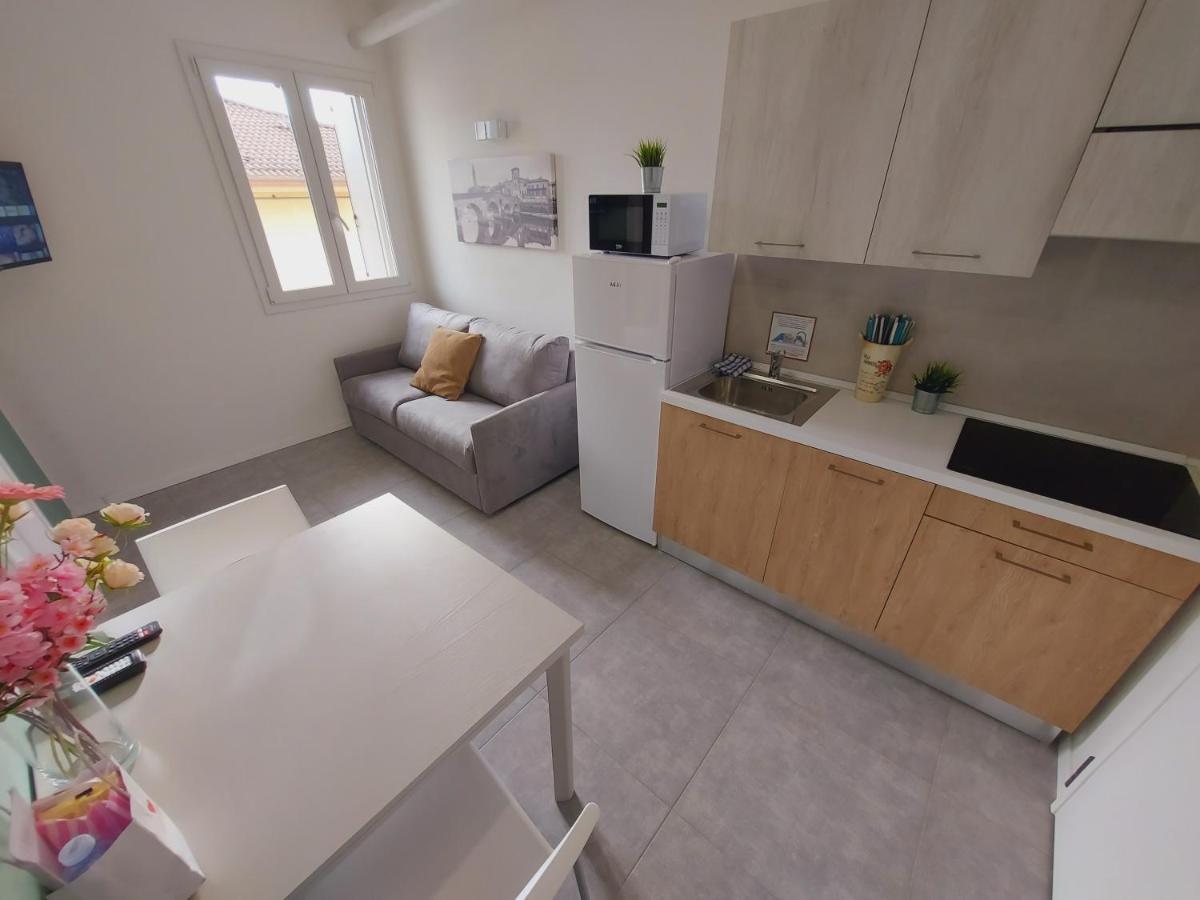 Residenza Delizia Camere & Appartamenti "Residenze Del Cuore" Verona Kültér fotó