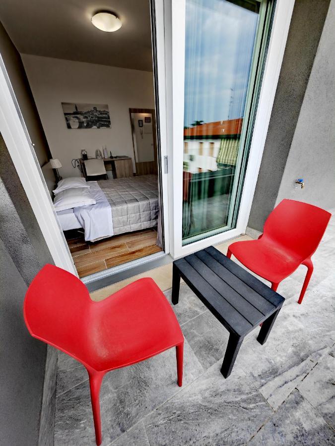 Residenza Delizia Camere & Appartamenti "Residenze Del Cuore" Verona Kültér fotó