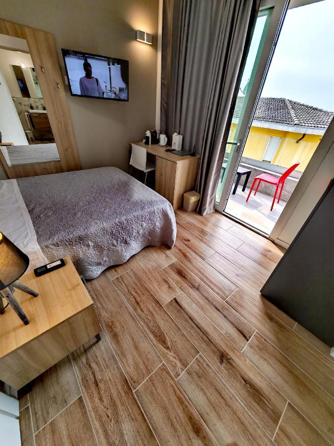 Residenza Delizia Camere & Appartamenti "Residenze Del Cuore" Verona Kültér fotó