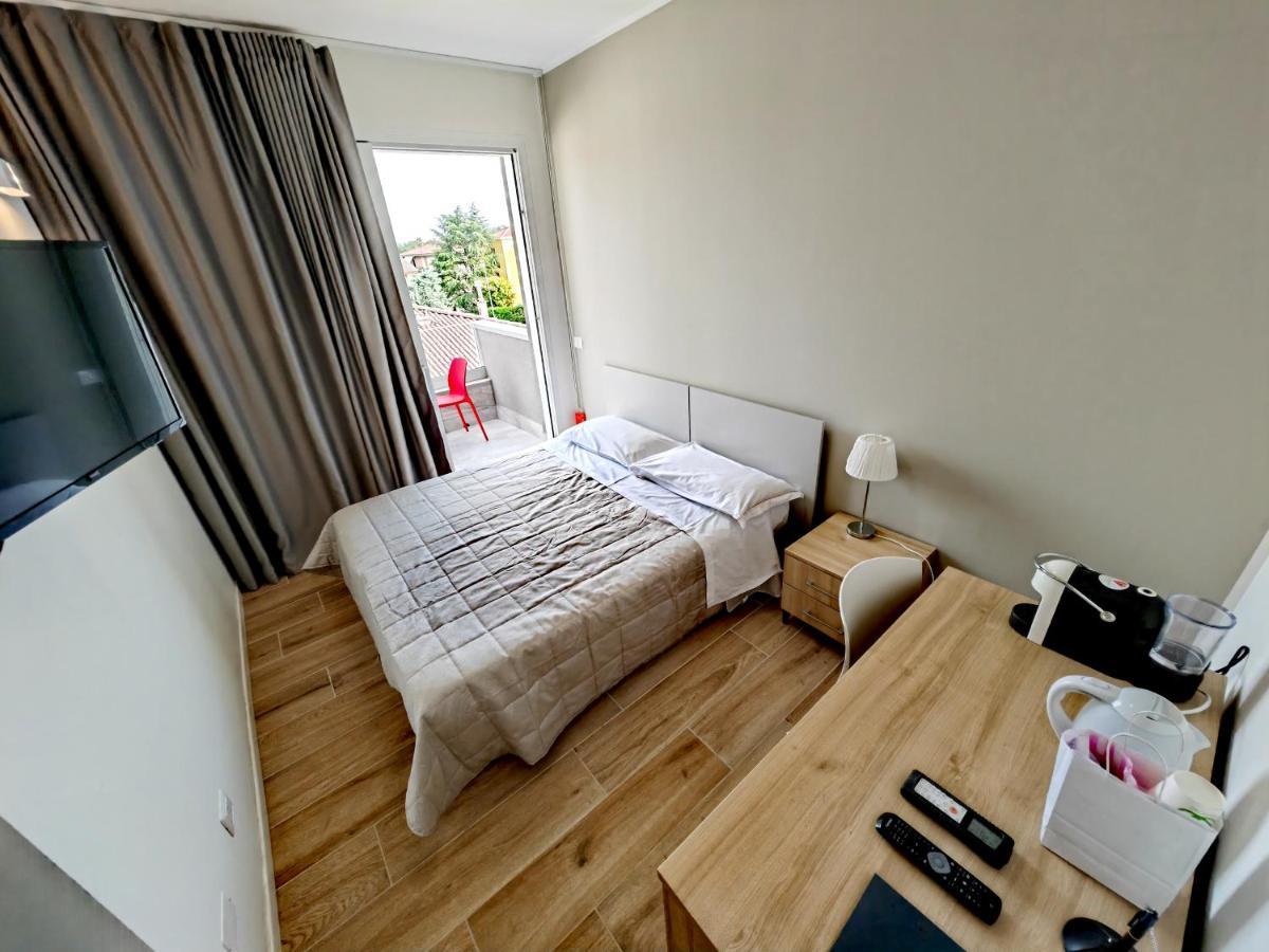 Residenza Delizia Camere & Appartamenti "Residenze Del Cuore" Verona Kültér fotó