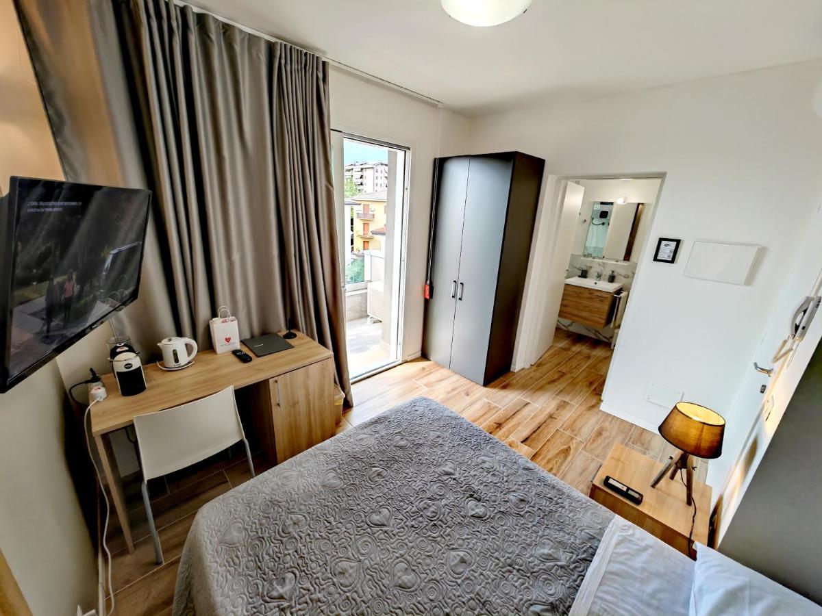 Residenza Delizia Camere & Appartamenti "Residenze Del Cuore" Verona Kültér fotó